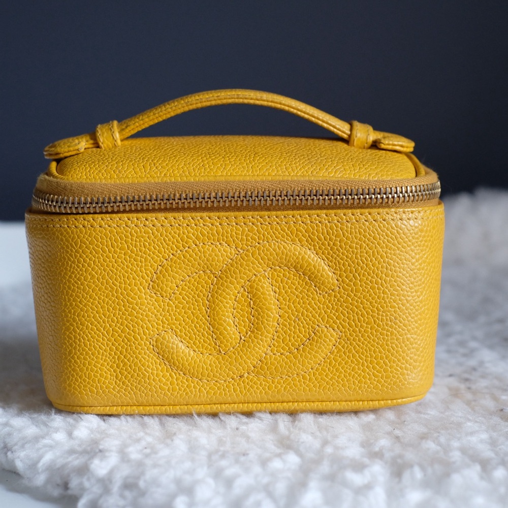 Vintage cosmetic Chanel bag